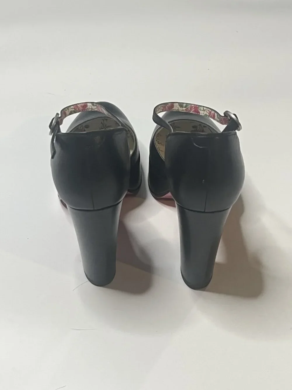 Gucci Black Leather Mary Jane Platform Heels Floral Print Lining Sz 37 Italy 6.5